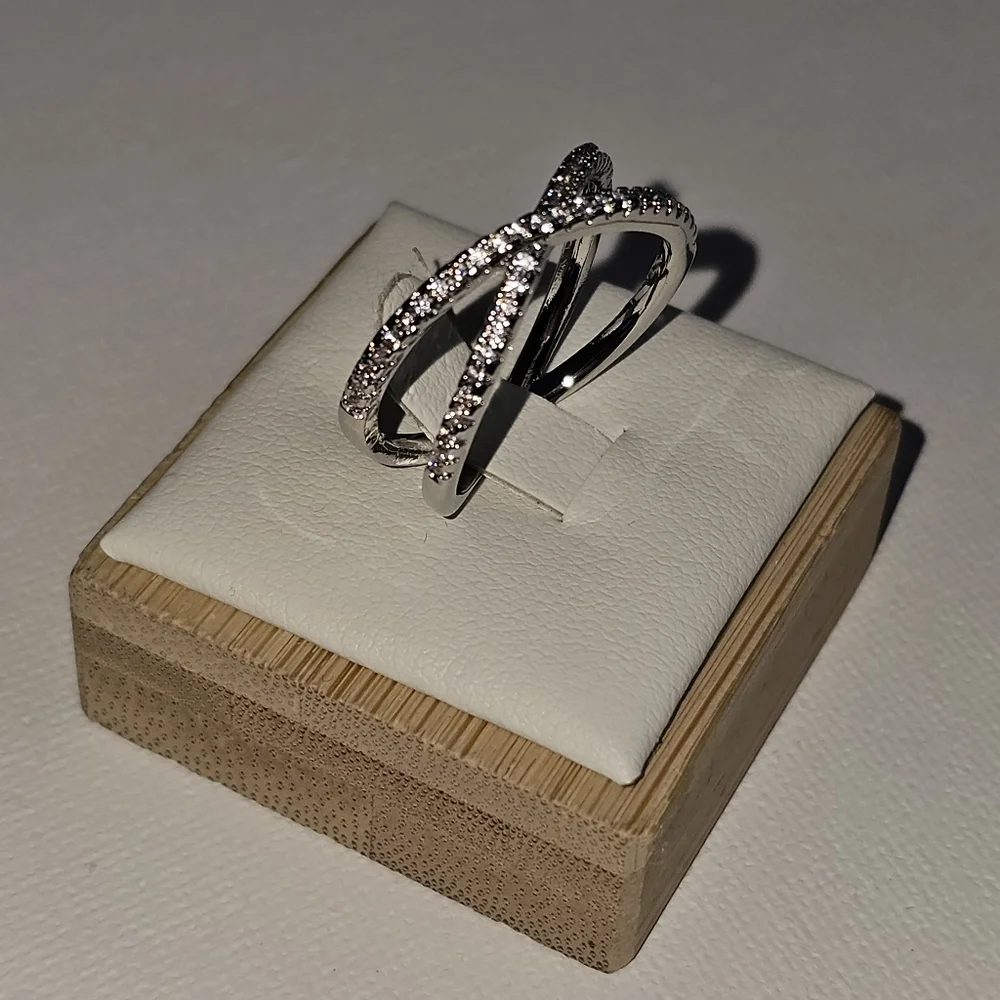 Criss cross silver plate cz rhinestone fashion ring